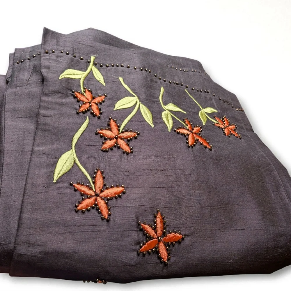 Harold's Brown Embroidered Floral Capri Pants Orange Flowers Size 8 Designer - Picture 8 of 10